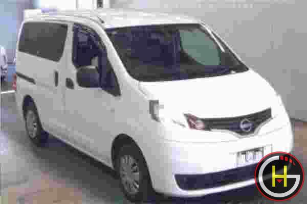 NISSAN NV 200 GX